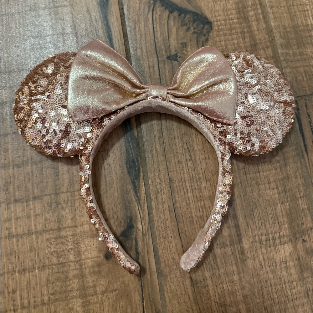 Rose Gold Sequin Minnie Mouse Ears Headband with Bow